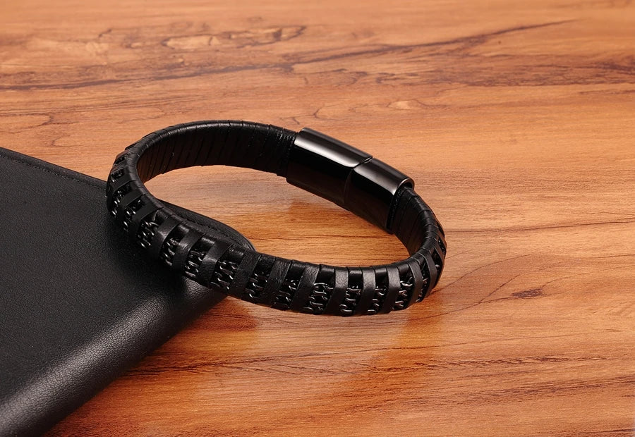 XQNI Stainless Steel Leather Bracelet Charm Jewelry Magnetic Clasp