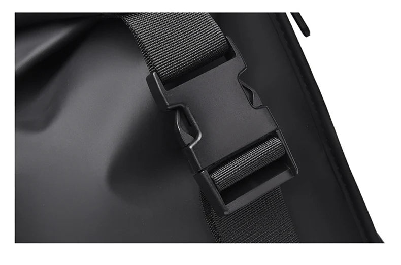 Urban Duffel Bag Folding Roll Design