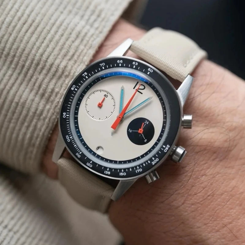 CLO Simple & Light Concept Watch